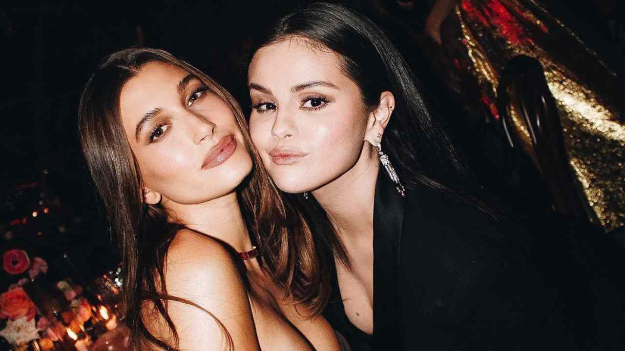 Hailey Bieber y Selena Gomez